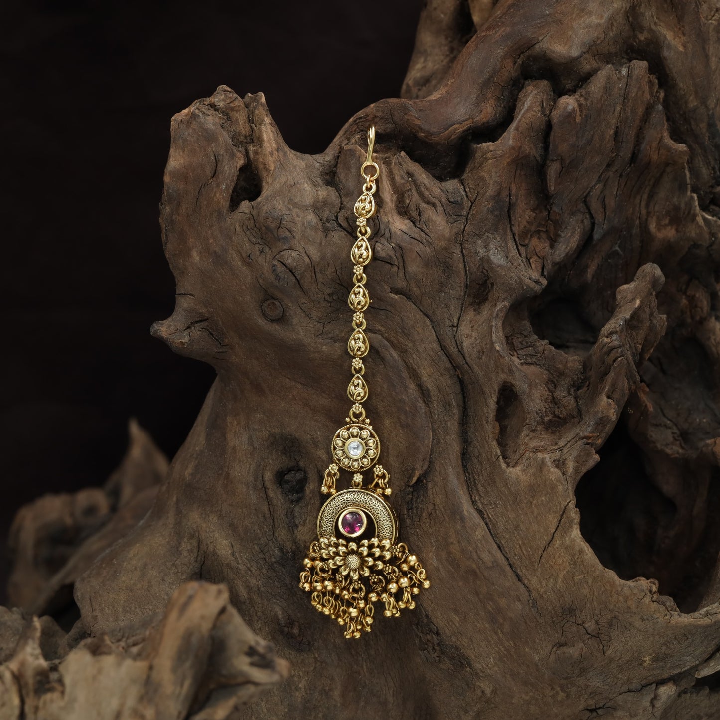 Decorative Chain Antique Tikka With Ornate Pendant Styling