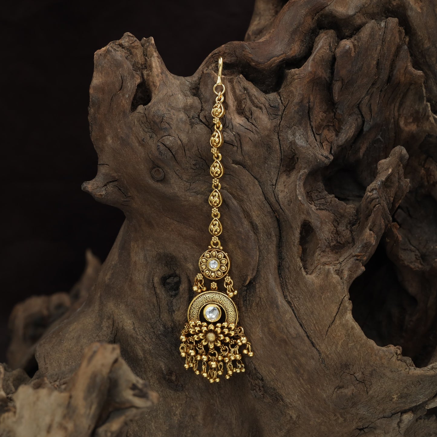Decorative Chain Antique Tikka With Ornate Pendant Styling