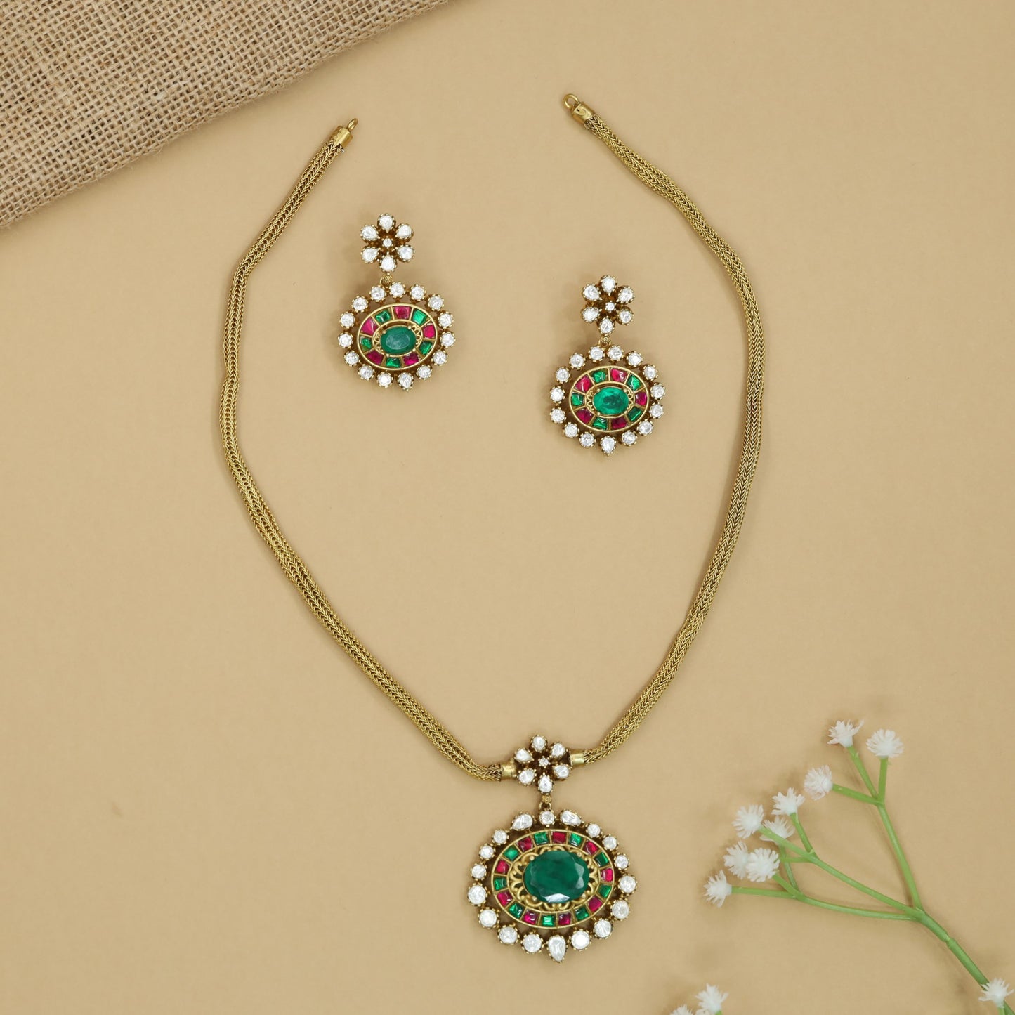 Petal Circle Jadau Chain with Center Pendant and Floral Stud Tops