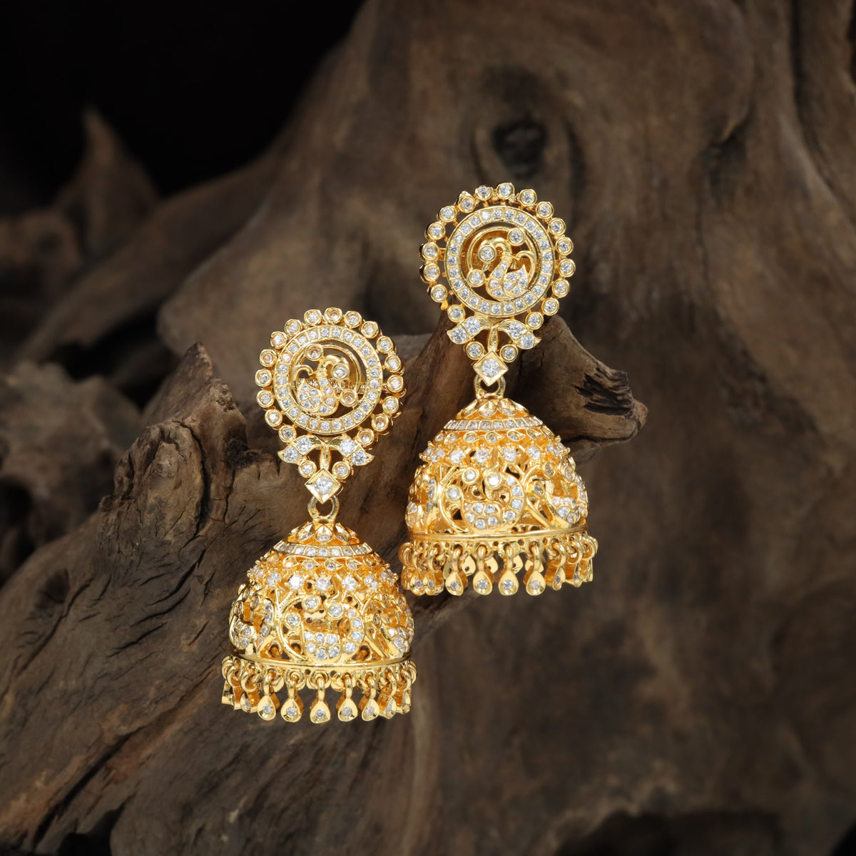 Mesh Spiral Gold Polish Jumka with Decorative Border and Danglers
