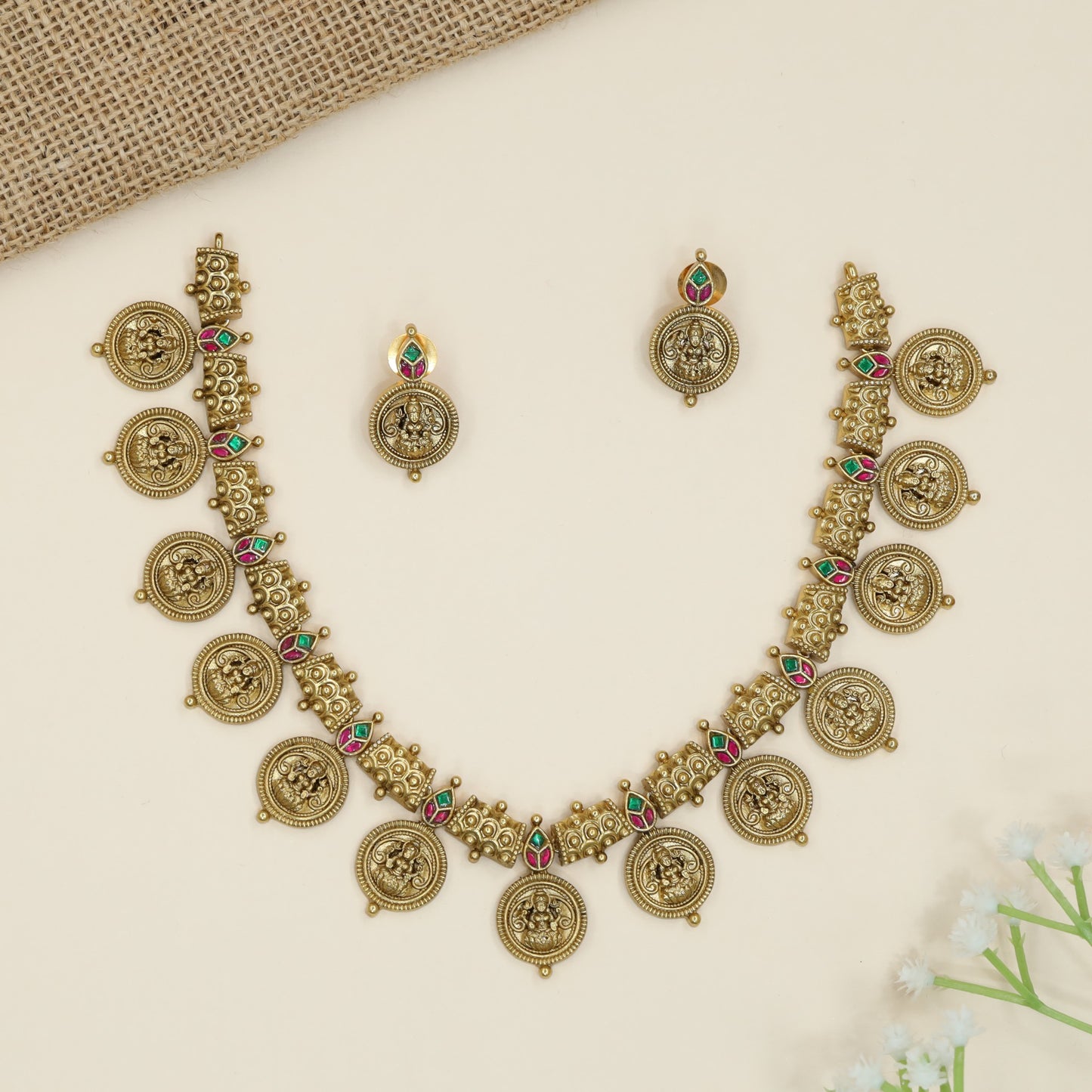 Granule Frame Jadau Necklace with Circular Hangings and Link Detailing