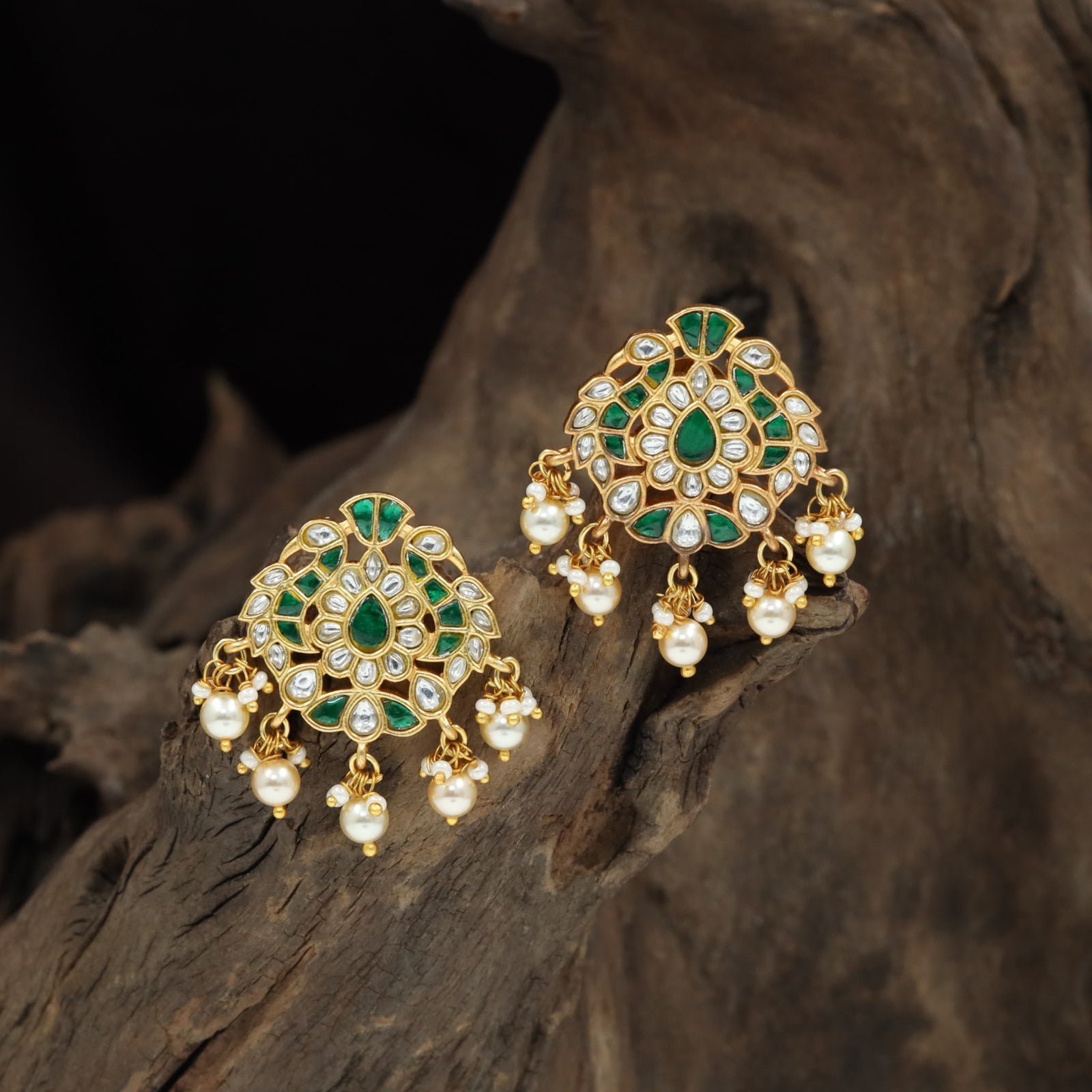 Floral Crest Jadau Stud with Decorative Arch Frame and Danglers