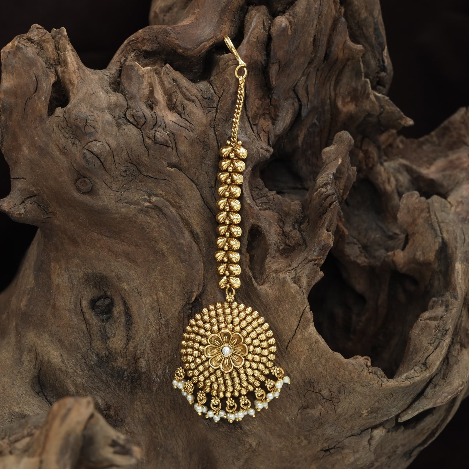 Royal Floral Disc Antique Tikka Design