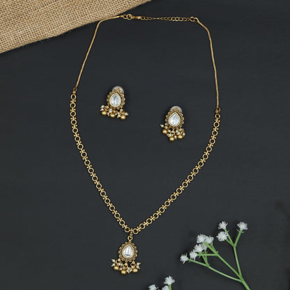 Premium Kundan Pendant Chain With Decorative Fringe Drops