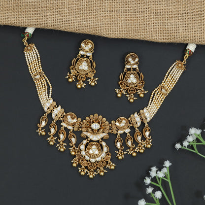 Kundan Pearl Necklace With Paisley Drop Pendant Detailing