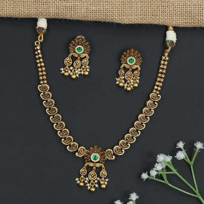 Antique Short Necklace With Decorative Paisley Link Design