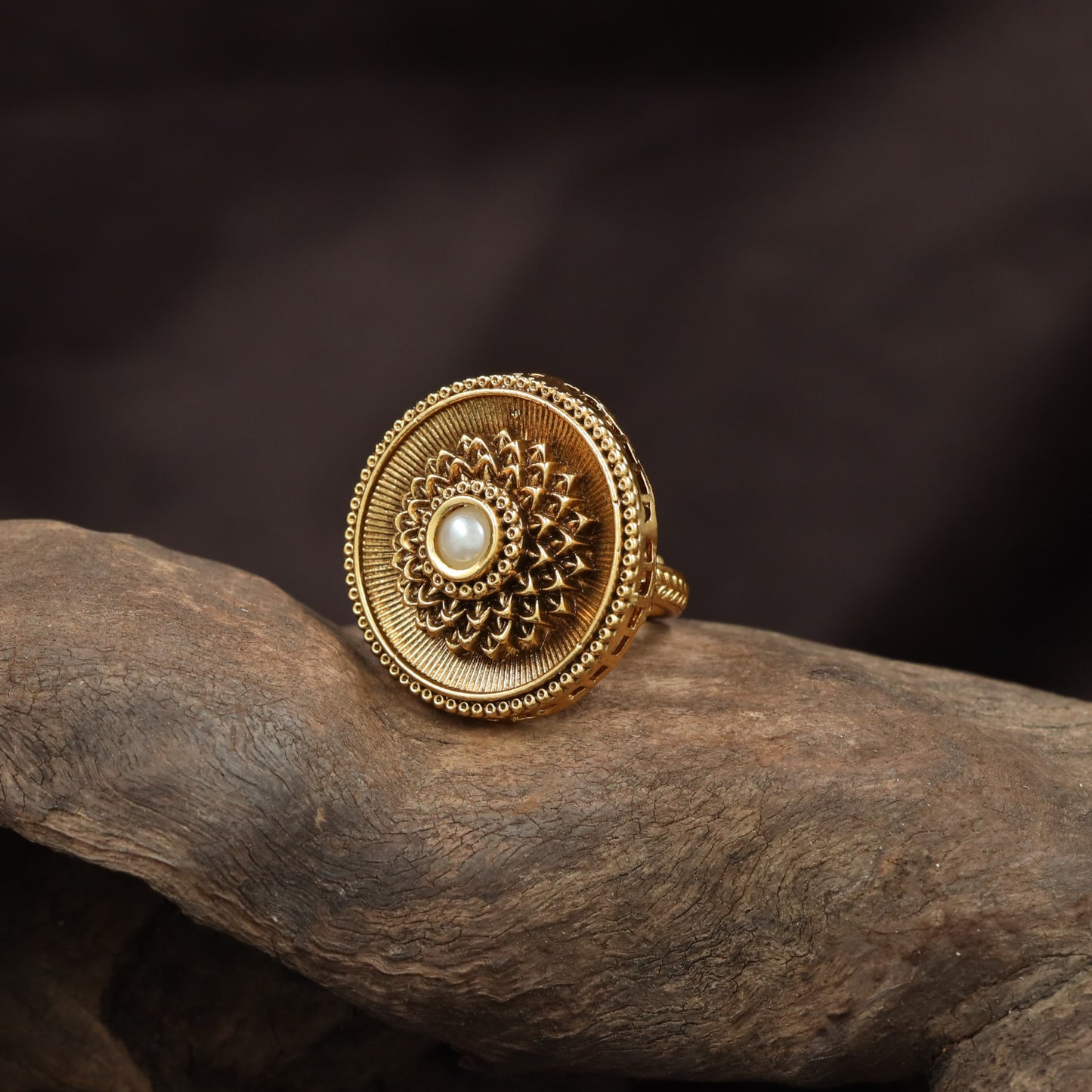 Grand Ornamental Rosette Antique Finger Ring With Textured Border Work