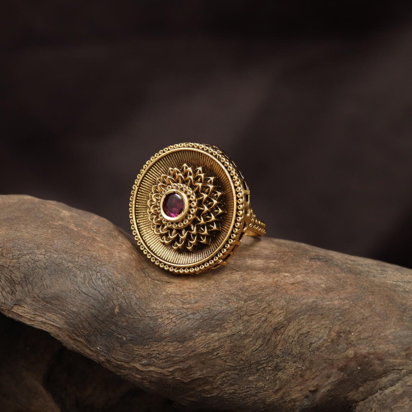 Grand Ornamental Rosette Antique Finger Ring With Textured Border Work