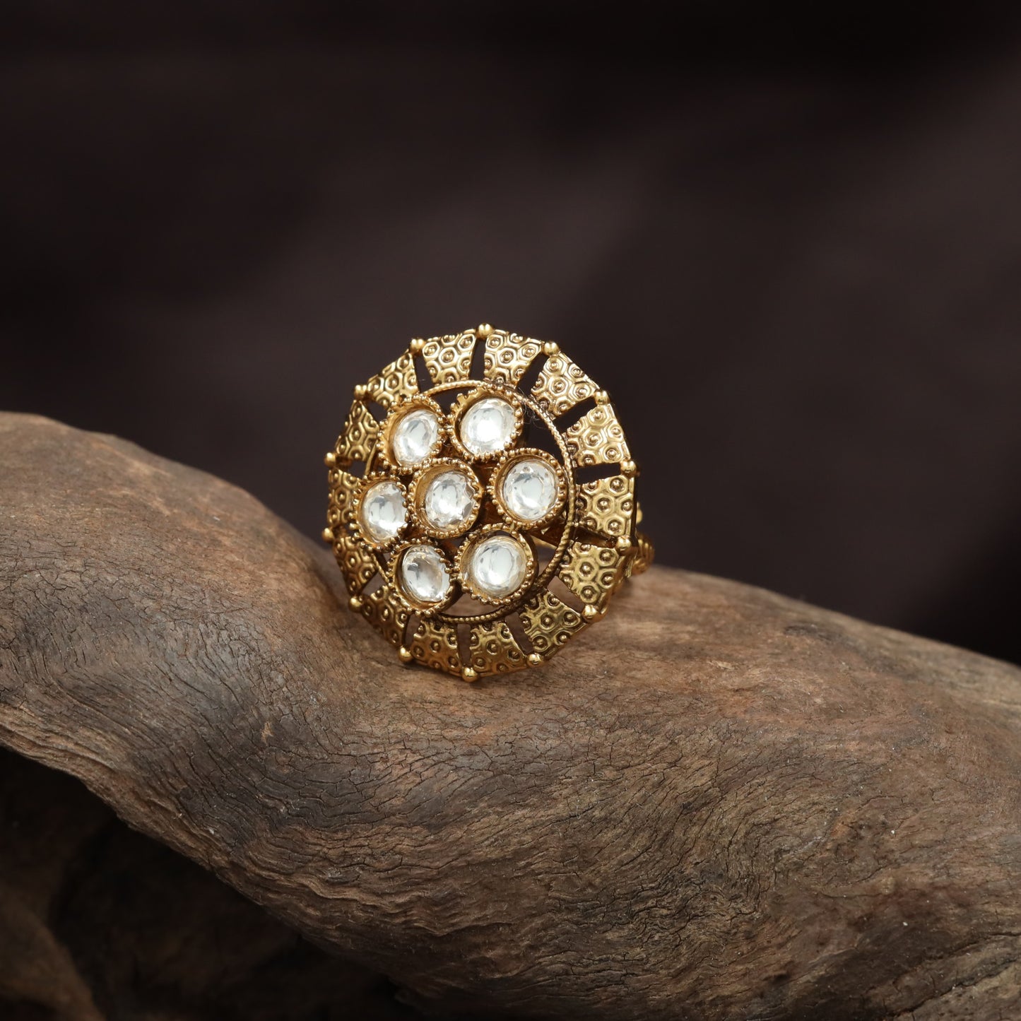Premium Antique Finger Ring showcasing Circular Gemstone Framework