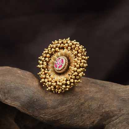 Regal Antique Finger Ring featuring Structured Panel Borders