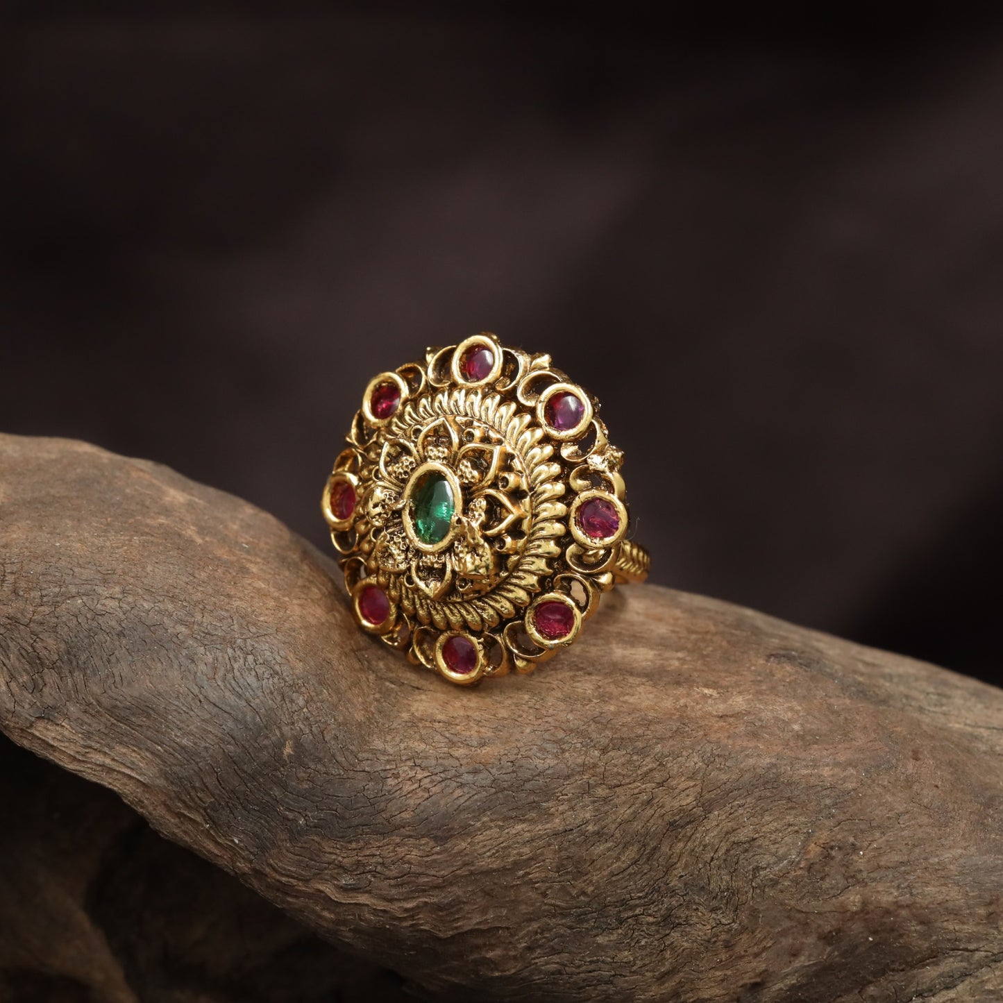 Royal Floral Frame Antique Finger Ring With Elevated Disc Craftsmanship