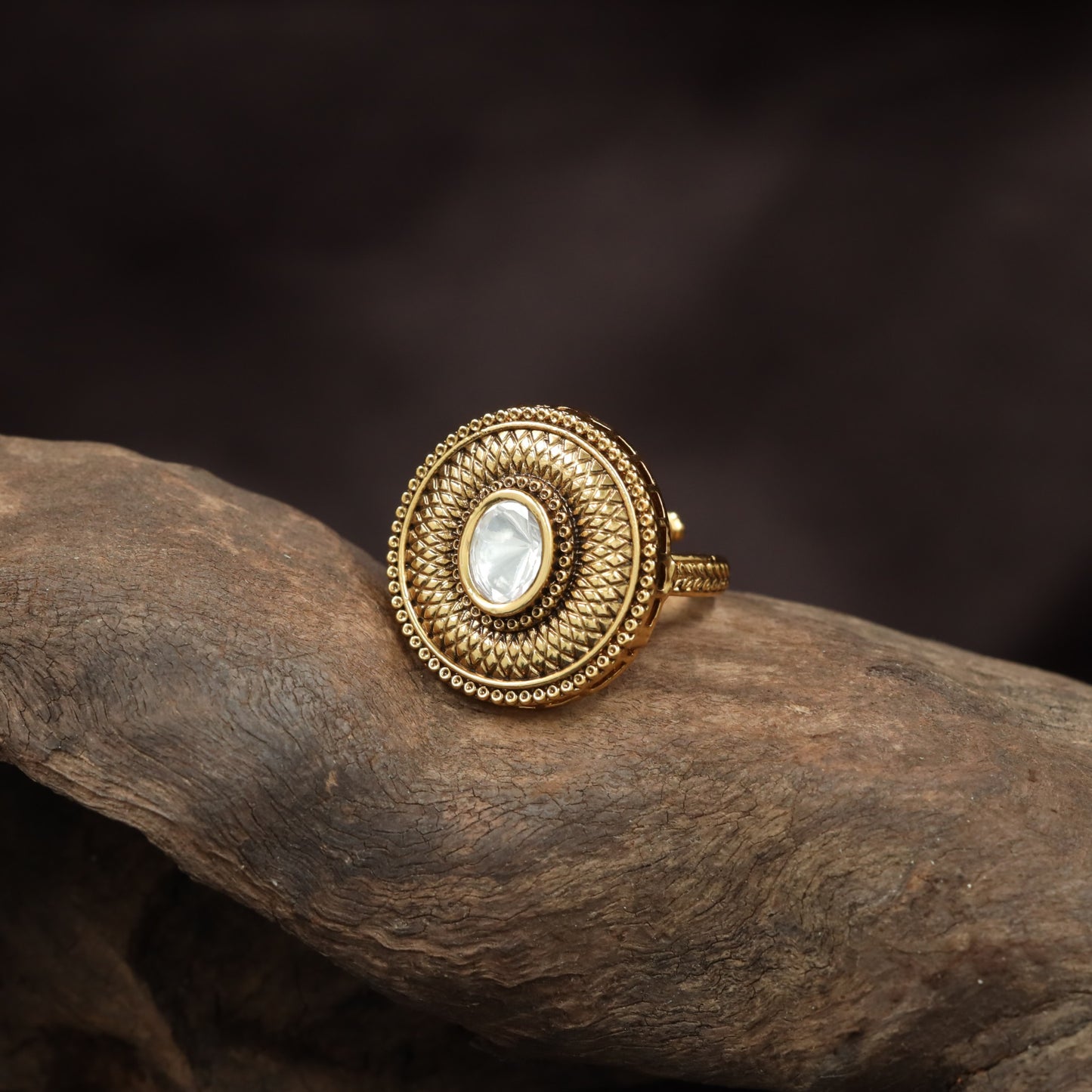 Premium Ornamental Antique Finger Ring With Oval Borders