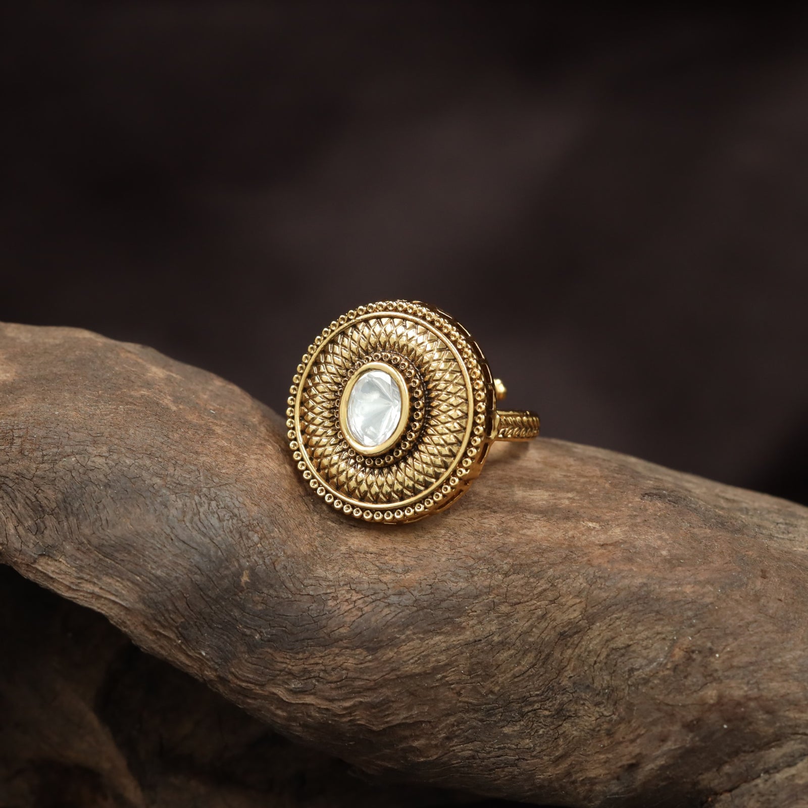 Premium Ornamental Antique Finger Ring With Oval Borders