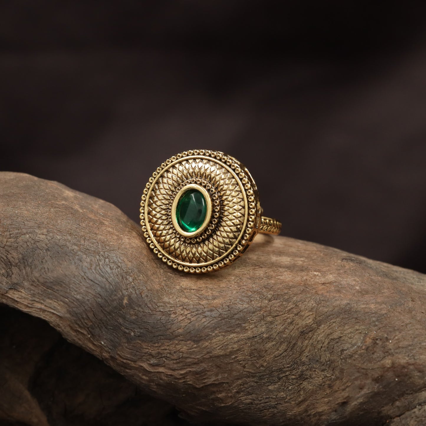 Premium Ornamental Antique Finger Ring With Oval Borders