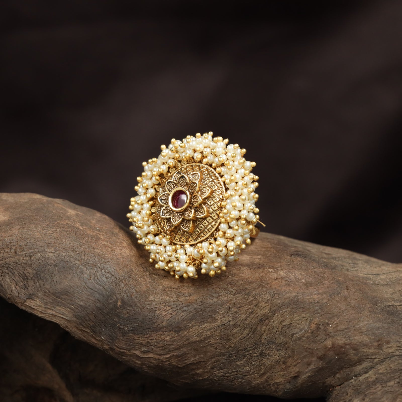 Designer Circular Floral Antique Finger Ring With Border Styling