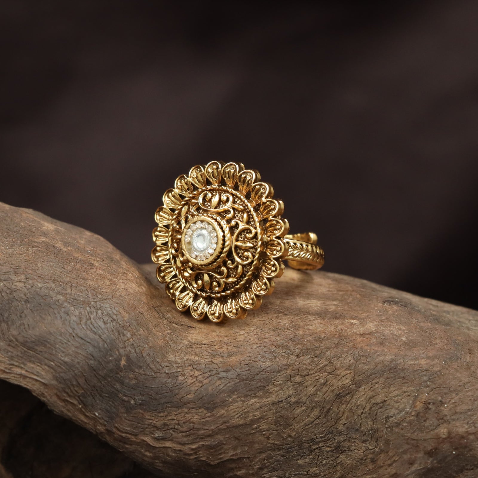 Detailed Floral Disc Antique Finger Ring With Ornamental Styling