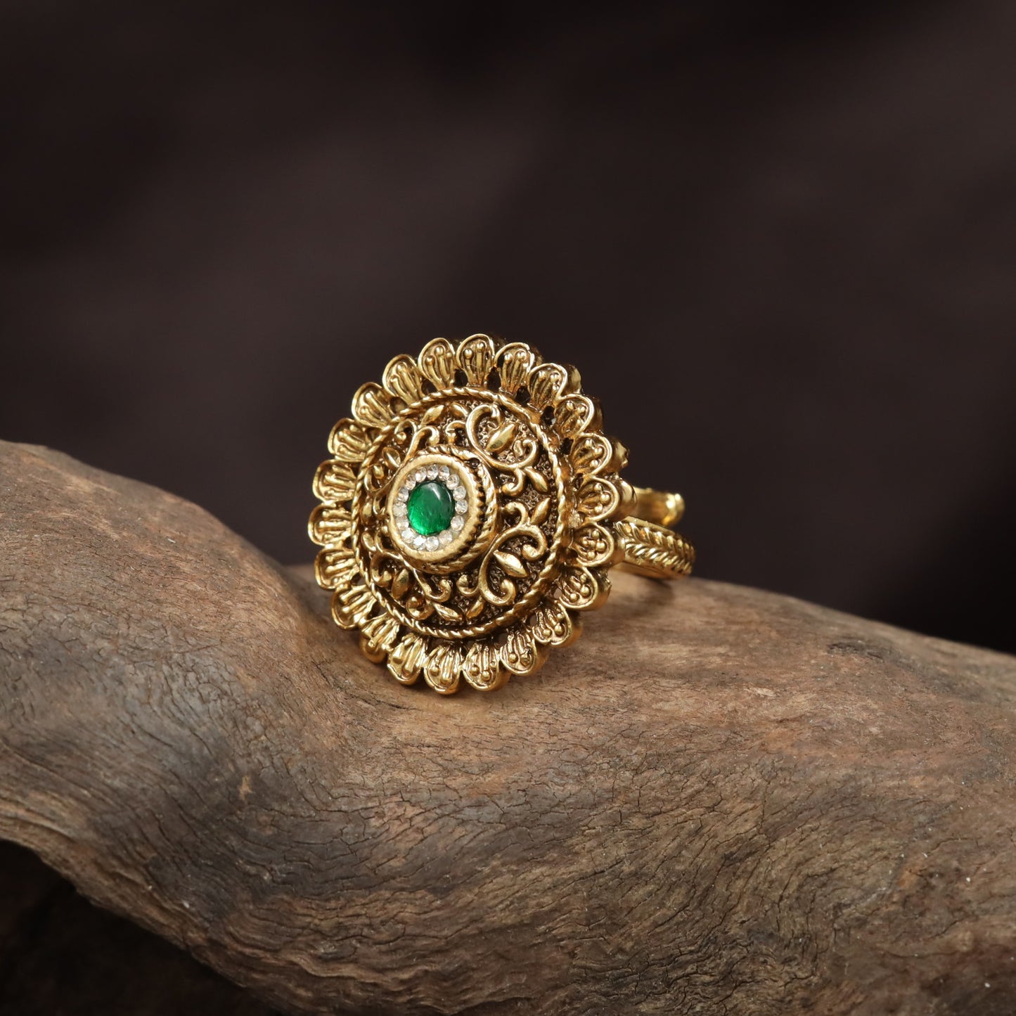 Detailed Floral Disc Antique Finger Ring With Ornamental Styling