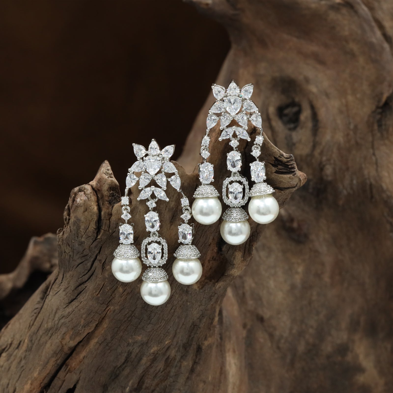 Luxury Pearl Hanging with Structured Floral Connectors and Drop Borders