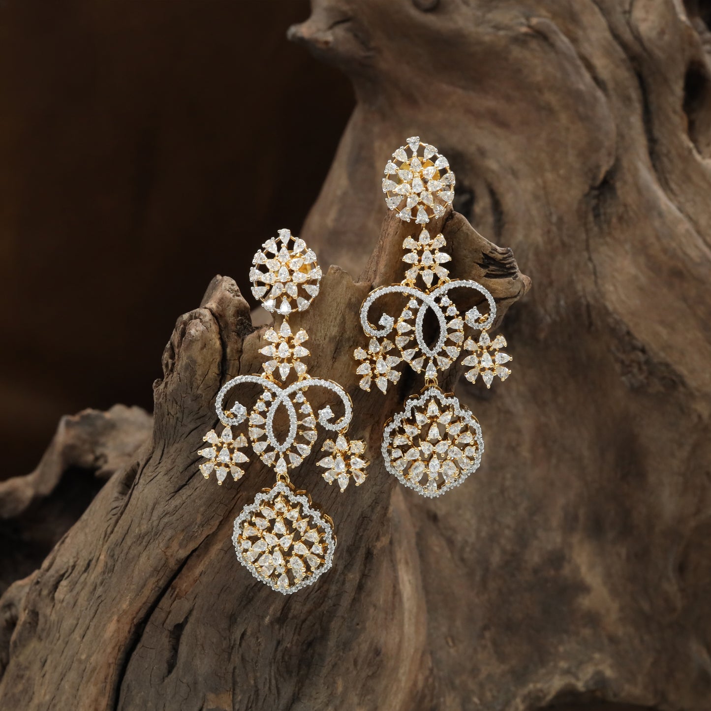Radiant Gj Hangings Crafted with Lattice-filled Circular Drops and Flower Accents