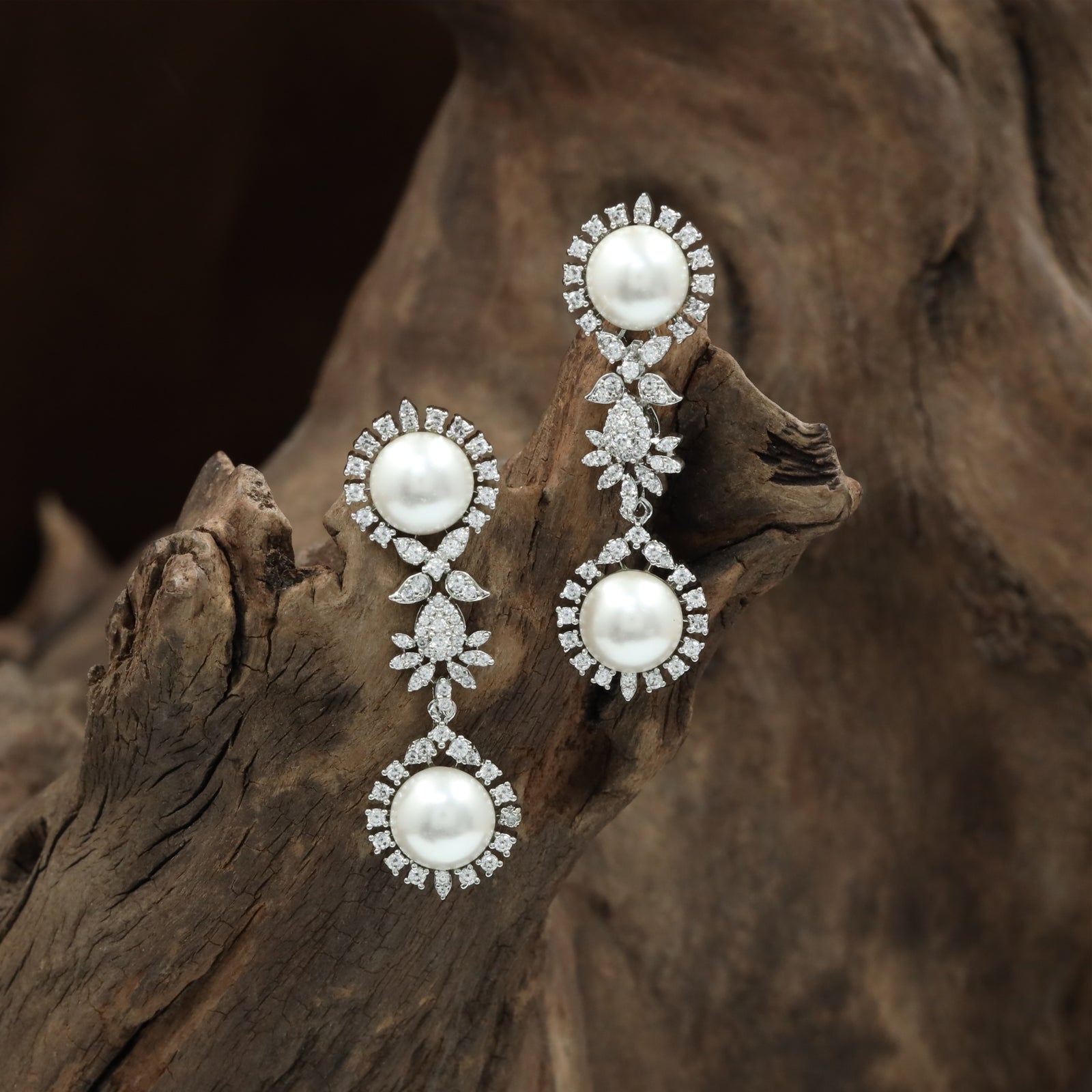 Bridal Drop Hanging with Floral Arrangement and Pearl Frame Layout