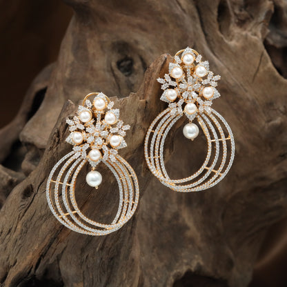 Dewluxe Hanging with Structured Multi Ring Layout