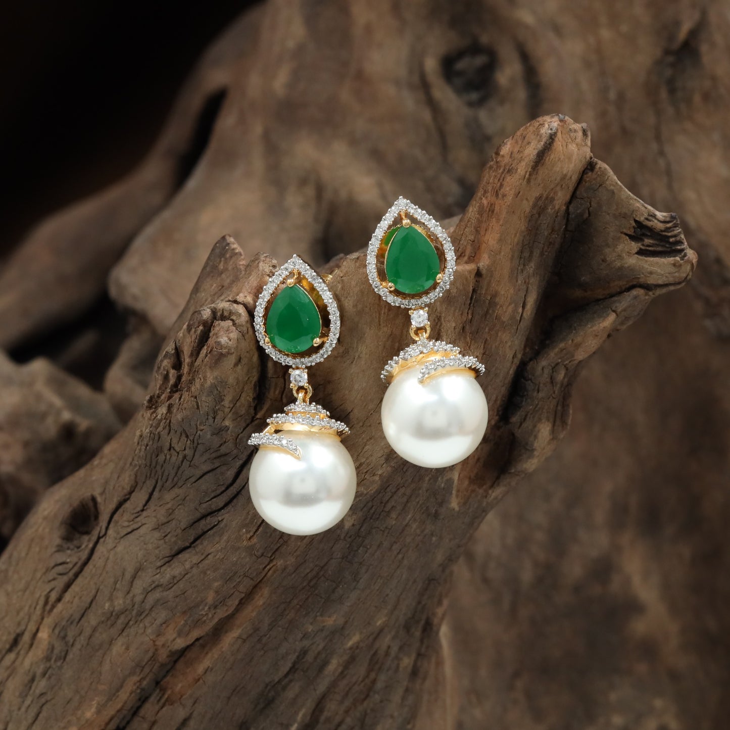 Flared stud hanging with rounded pearl detailing