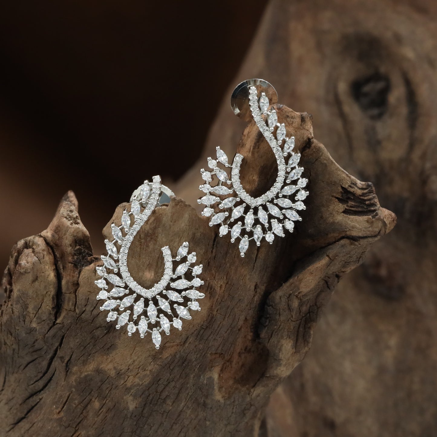 Jasmine Curve Stud with Expanding Petal Placement