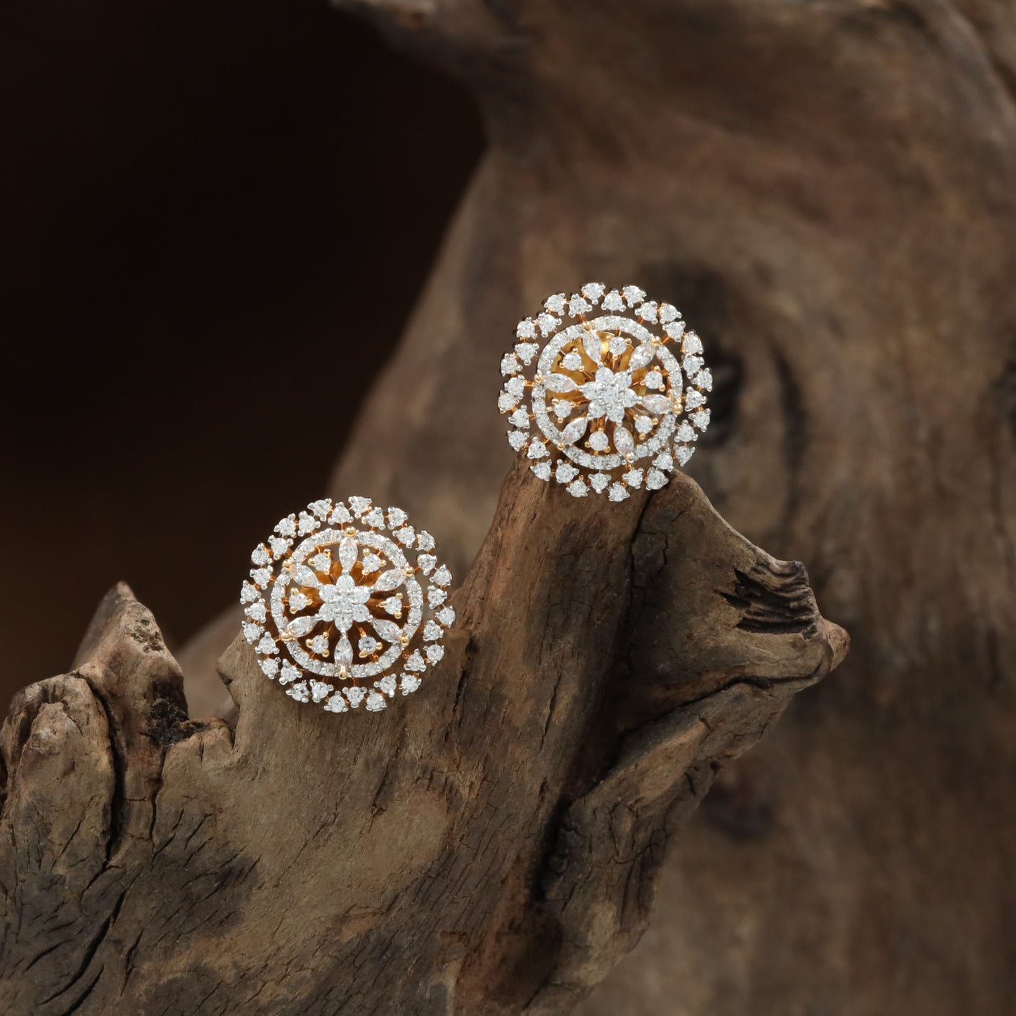 Aster Circular Frame Stud with Floral Wheel Detailing