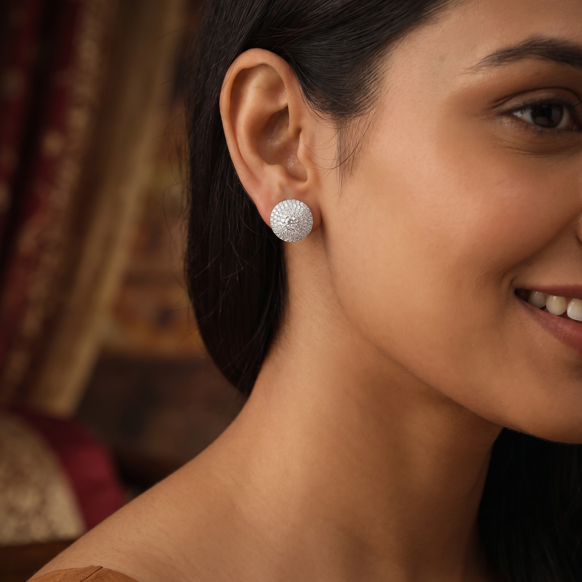 Grand Circular Stud with Compact Styling