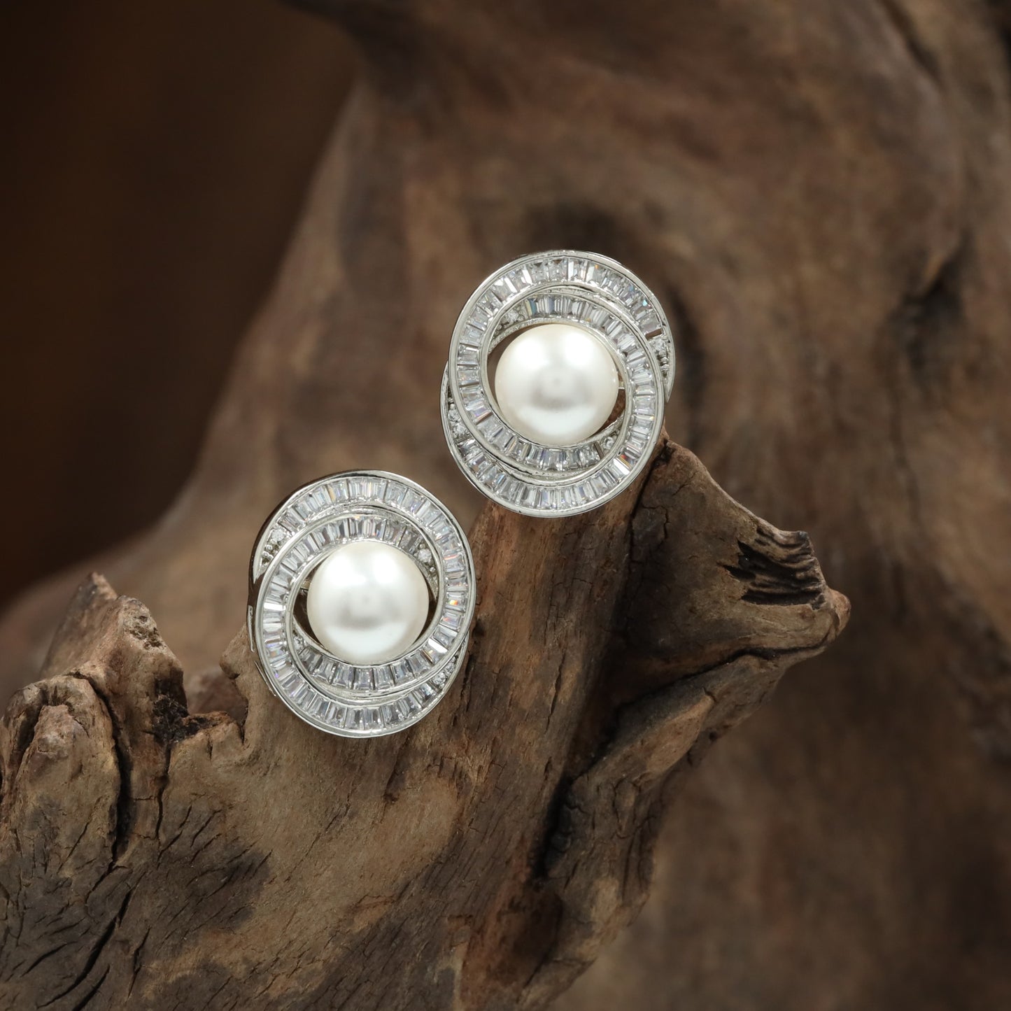 Royal Pearl Orbit Stud with Textured Ring Formation