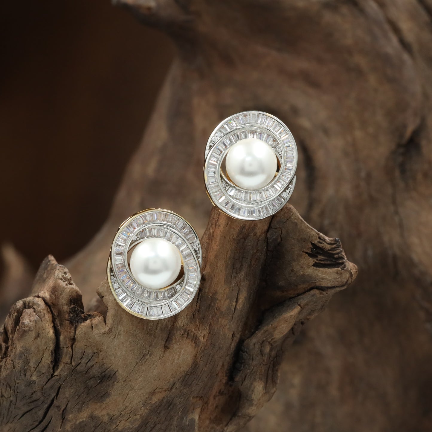 Royal Pearl Orbit Stud with Textured Ring Formation