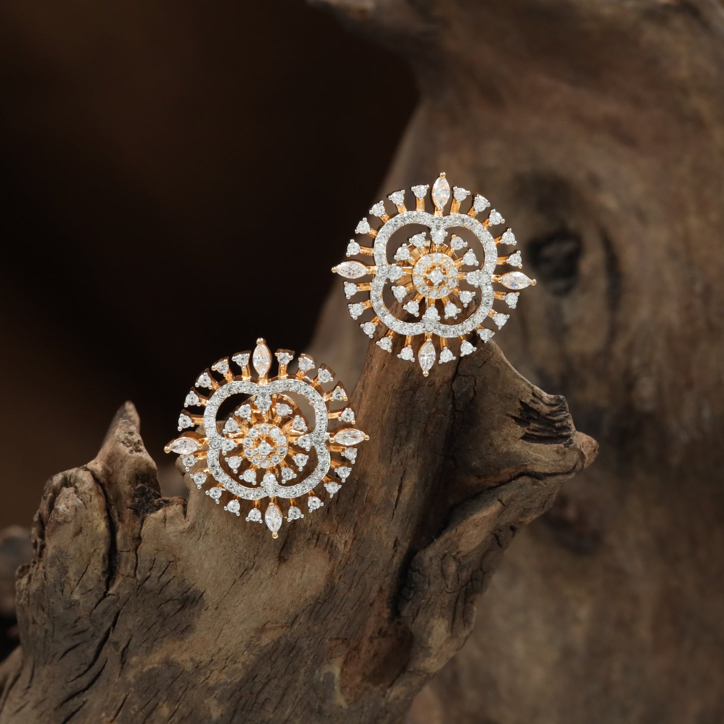Velvet Orbit Wheel Stud with Radiating Border Detailing