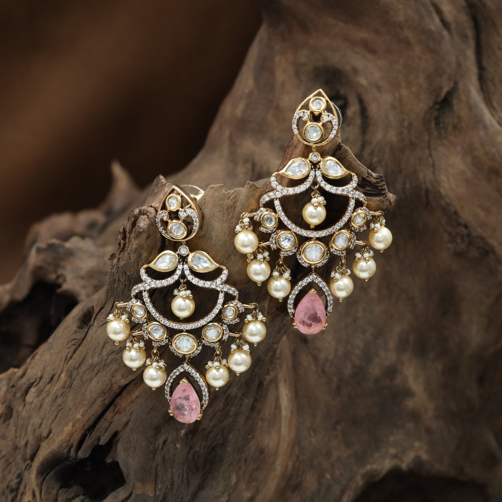 Draped Arch Kundan Hanging with Open Circular Frame and Pearl Clusters