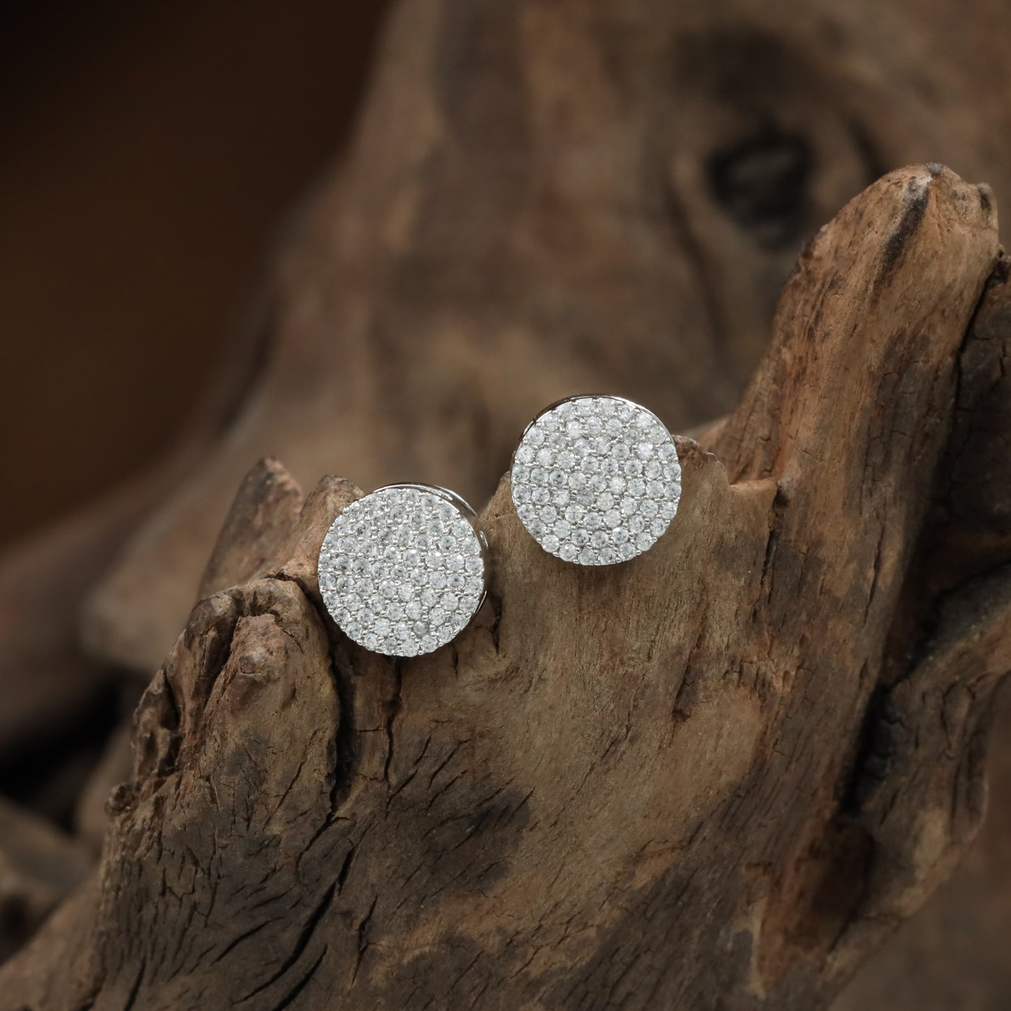 Compact Dome Stud with Layered Texture Arrangement