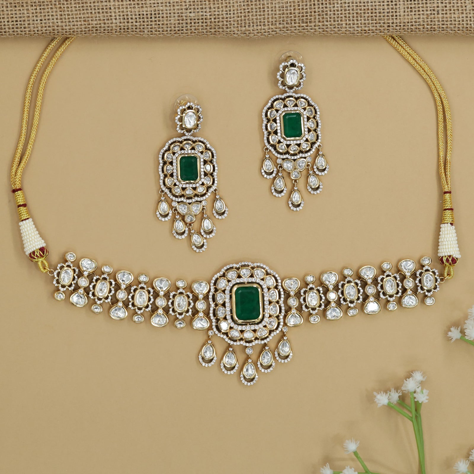Classic Rectangle Kundan Choker with Linked Border Arrangement and Drop Detailing