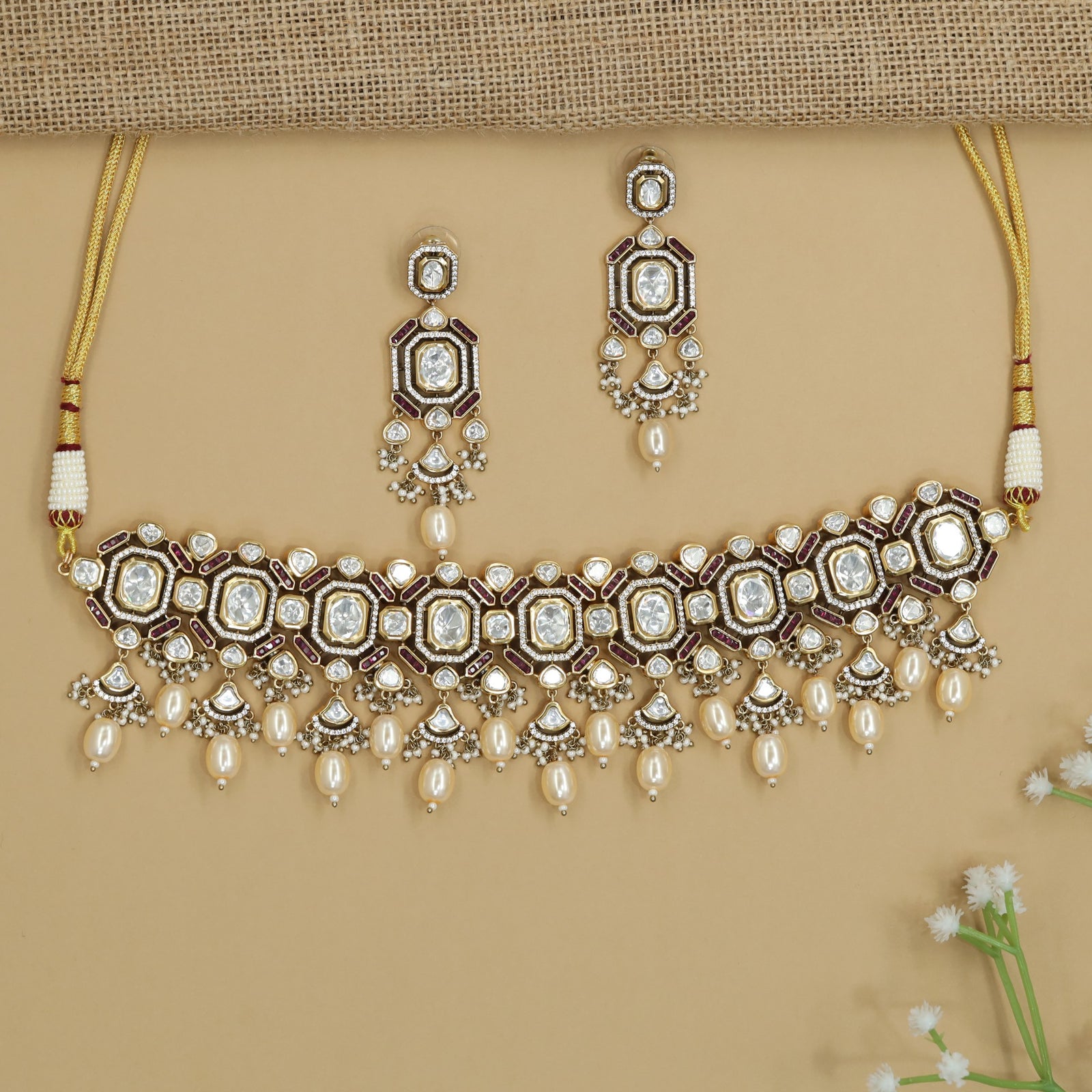 Grand Border Kundan Choker with Structured Link Layout and Pearl Styling