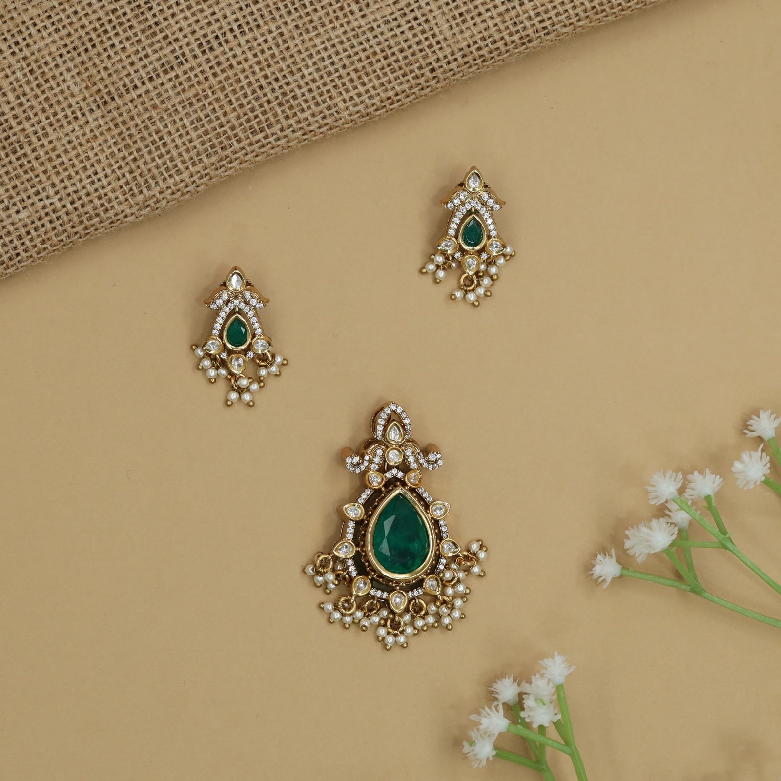 Grand Bloom Pendant Set with Structured Pear Arrangement and Border Styling