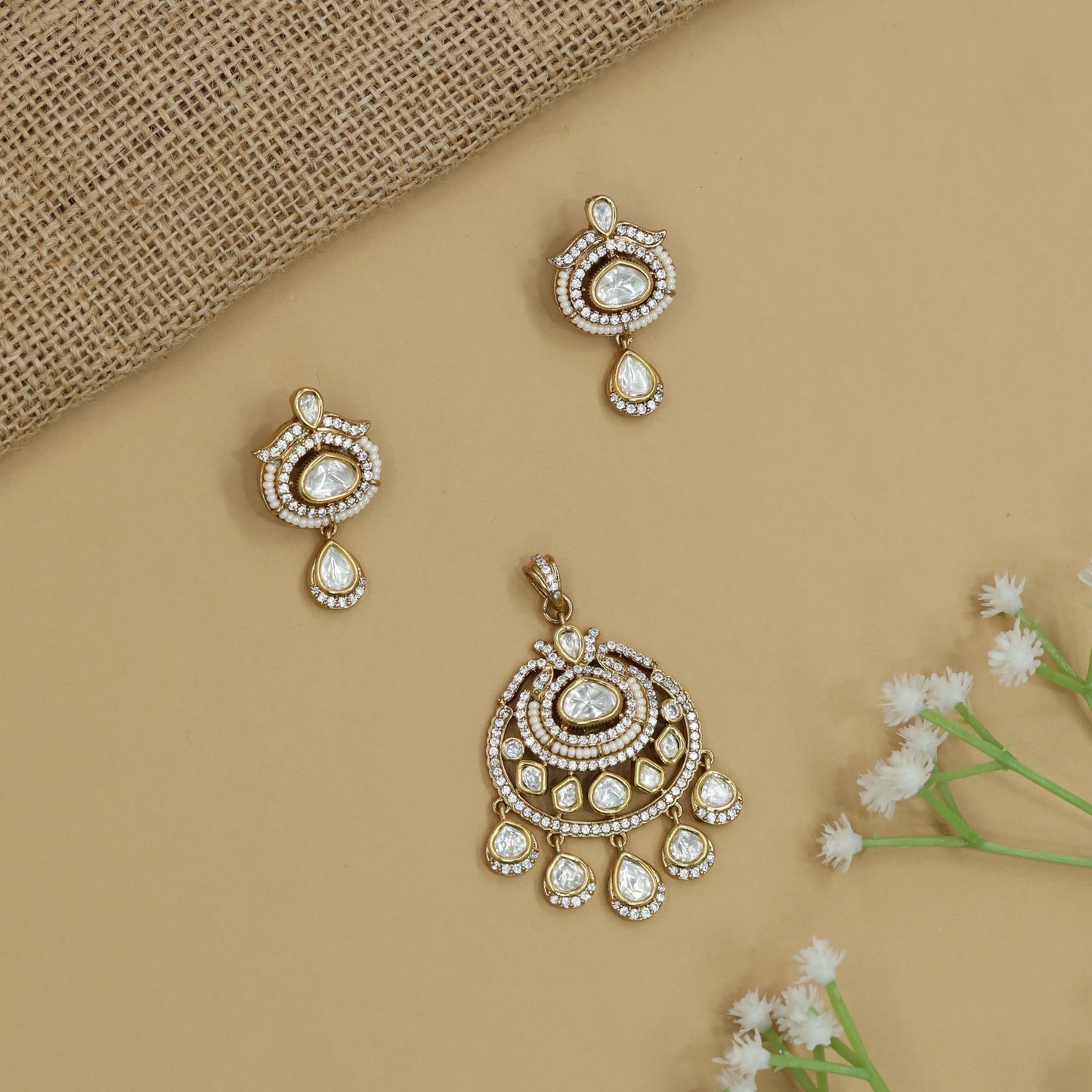 Grand Loop Pendant Set with Structured Dome Styling and Border Arrangement