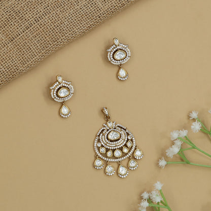 Grand Loop Pendant Set with Structured Dome Styling and Border Arrangement