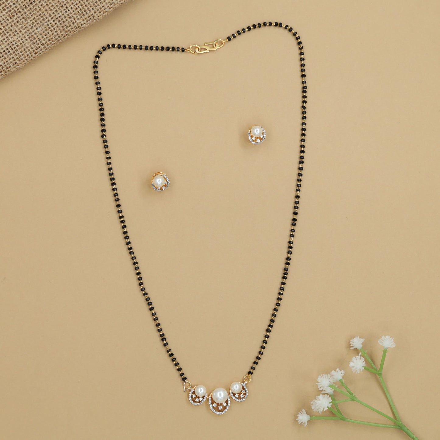 Royal Gj Pearl Cluster Mangalsutra with Triple Pendant Layout