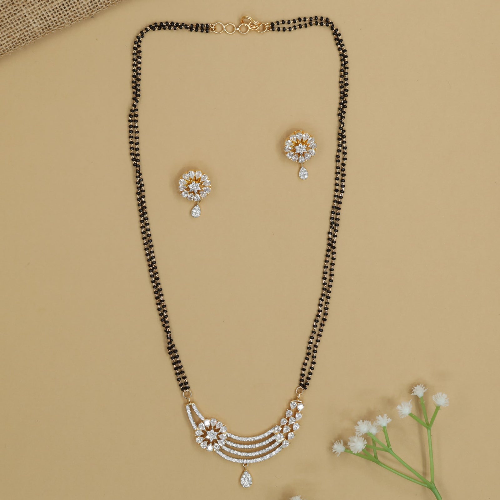 Triple Line Gj Mangalsutra with Floral Side Border Arrangement