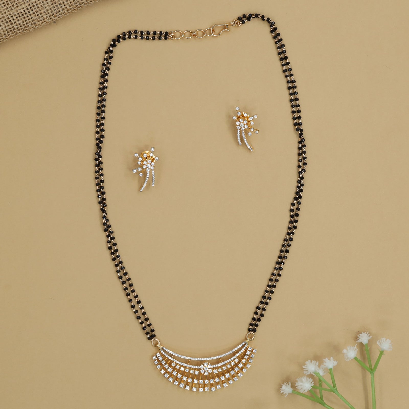 Triple Row Gj Mangalsutra with Hanging Arc Pendant Layout
