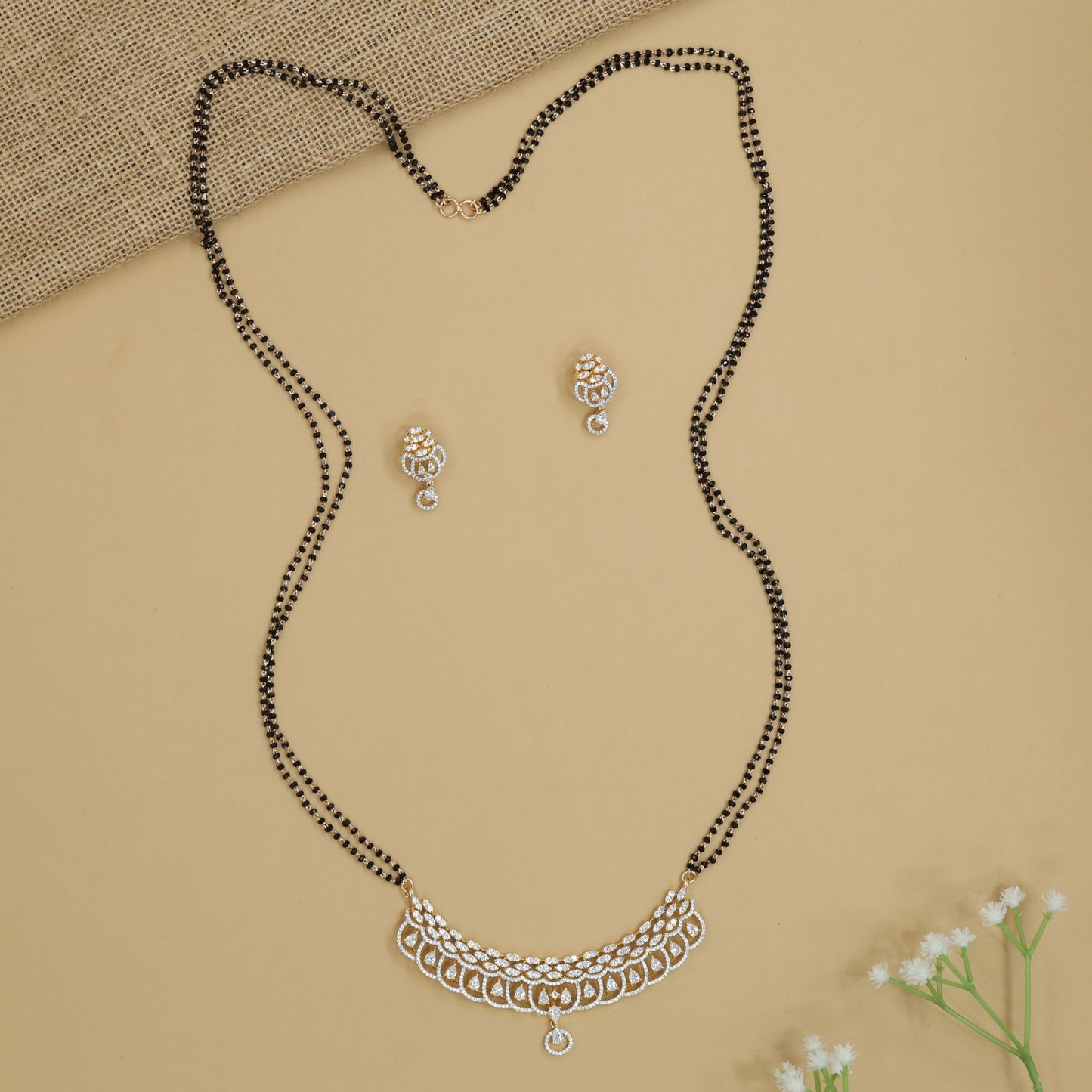 Scallop Border Gj Mangalsutra with Layered Drop Pendant Arrangement