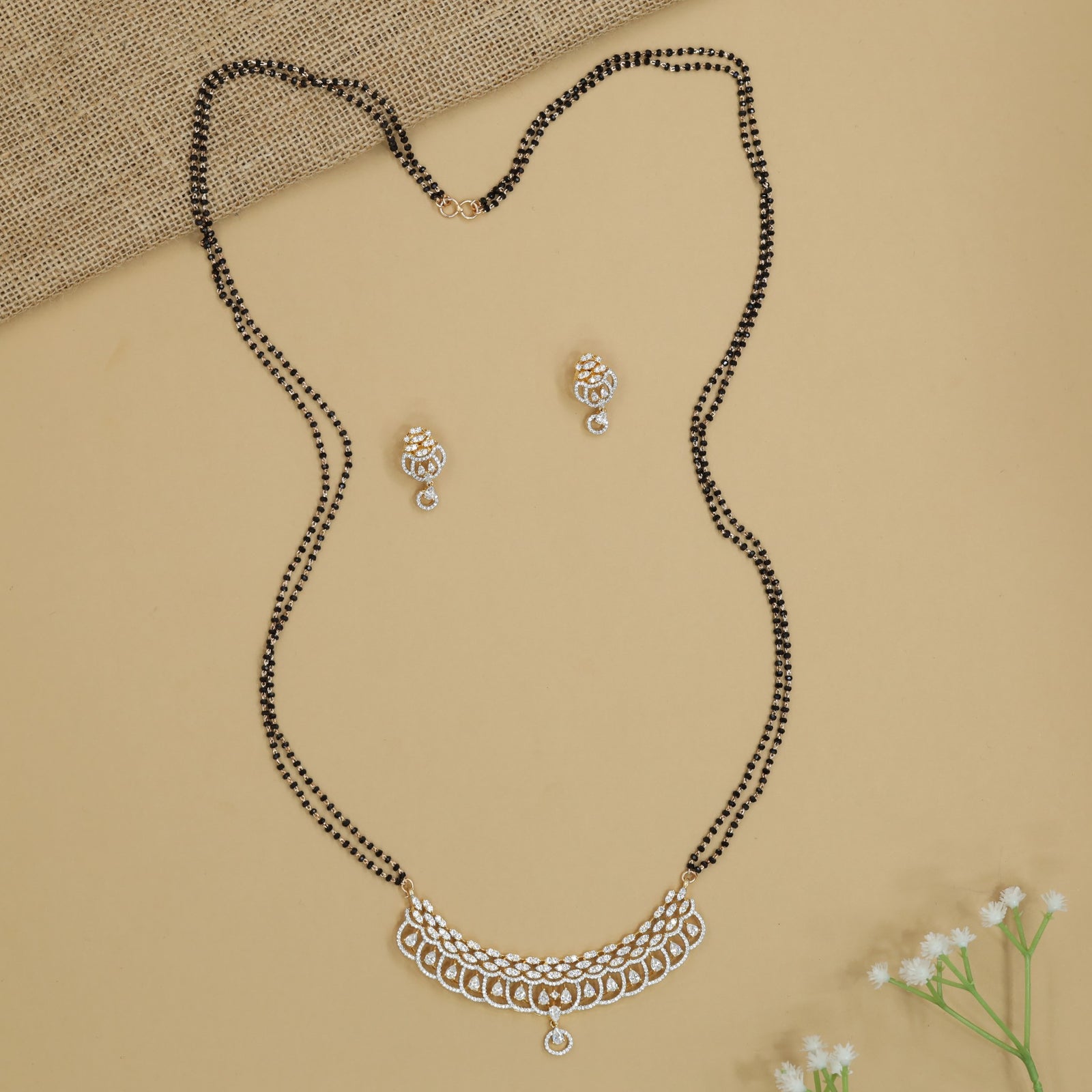 Scallop Border Gj Mangalsutra with Layered Drop Pendant Arrangement
