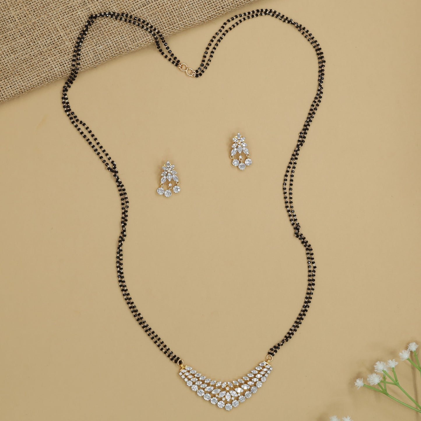 Cluster Drop Gj Mangalsutra with Layered V Shape Pendant Arrangement