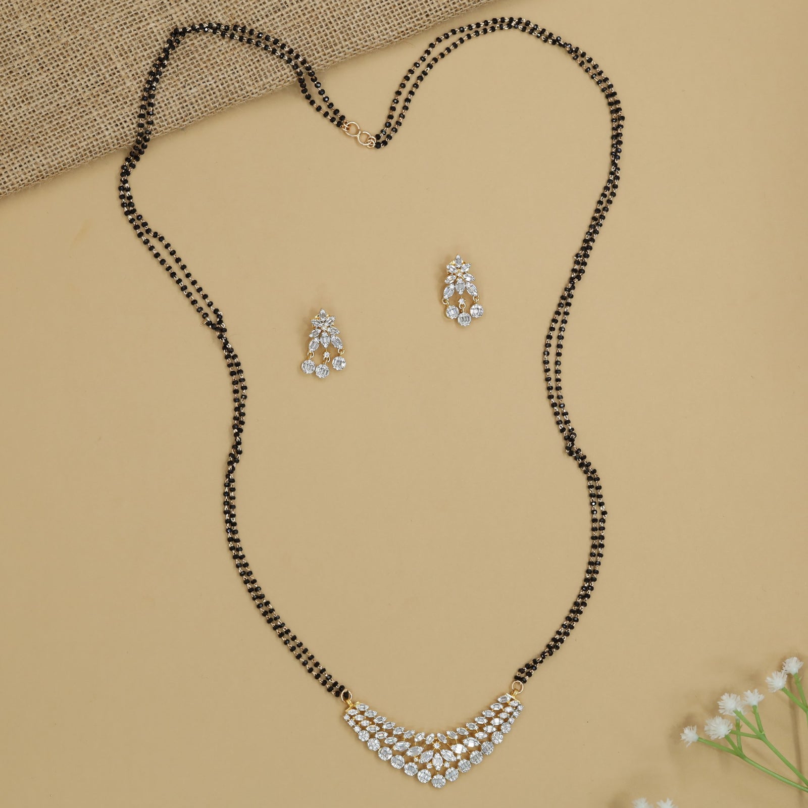 Cluster Drop Gj Mangalsutra with Layered V Shape Pendant Arrangement