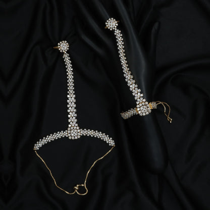 Classic Panja Gj Panja with Structured Chain Arrangement and Wrist Styling