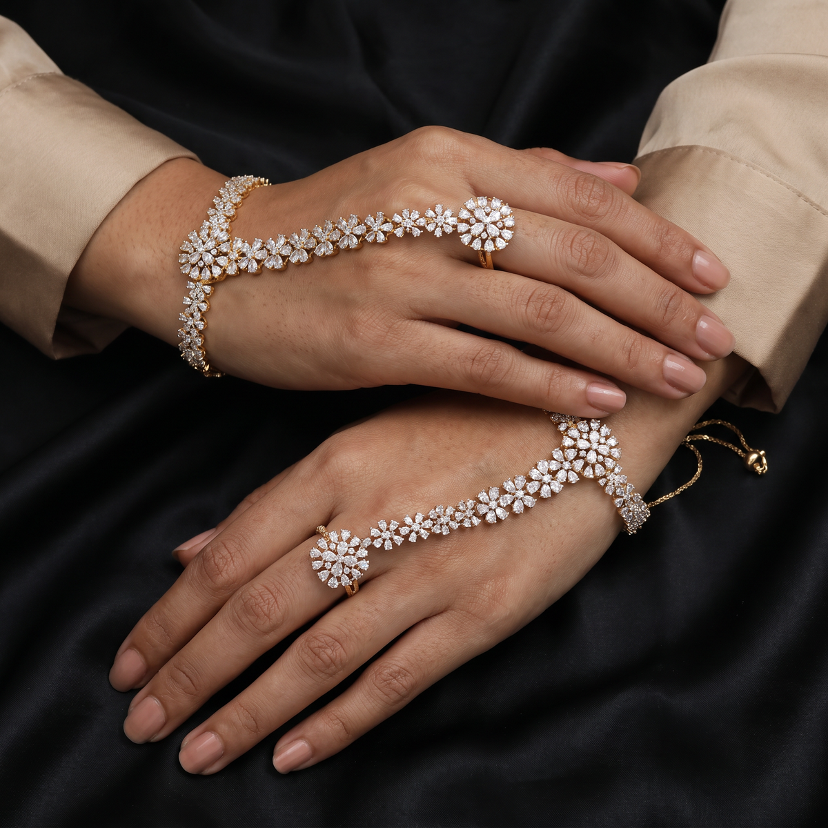 Classic Panja Gj Panja with Structured Chain Arrangement and Wrist Styling