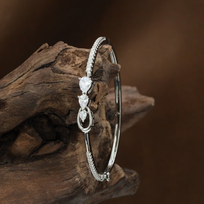 Halo Drop Kada with Open Oval Styling and Structured Layout