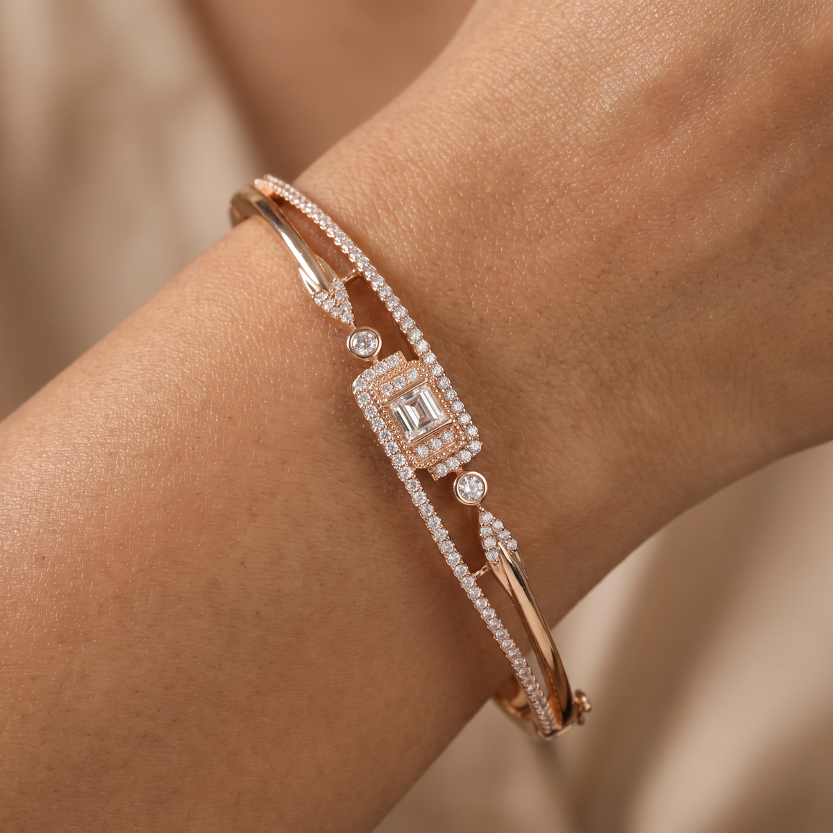 Designer Link Gold Polish Kada with Structured Bar Sections and Border Styling